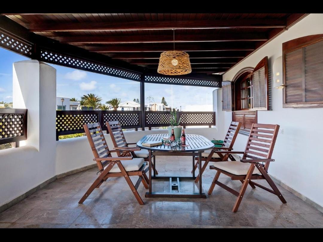 Villa Helen Playa Blanca  Exteriör bild
