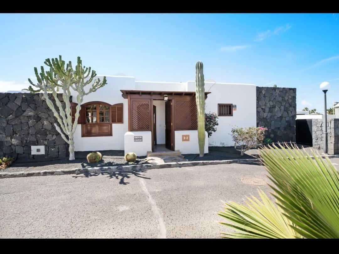 Villa Helen Playa Blanca  Exteriör bild